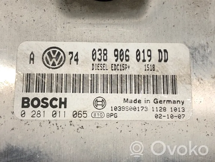 Volkswagen Bora Unité de commande, module ECU de moteur 038906019DD