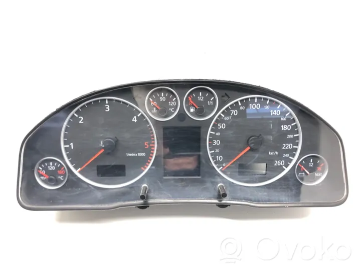 Audi A6 S6 C5 4B Compteur de vitesse tableau de bord 110080128