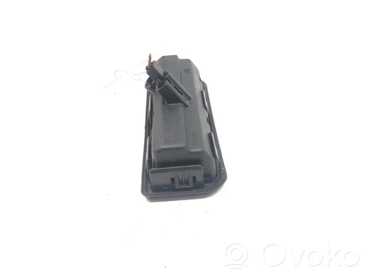 Skoda Rapid (NH) Uchwyt / Rączka zewnętrzna otwierania klapy tylnej / bagażnika 6V0827566