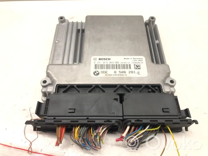 BMW 1 E81 E87 Komputer / Sterownik ECU silnika 