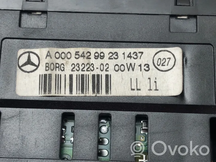 Mercedes-Benz CL C215 Monitori/näyttö/pieni näyttö A0005429923