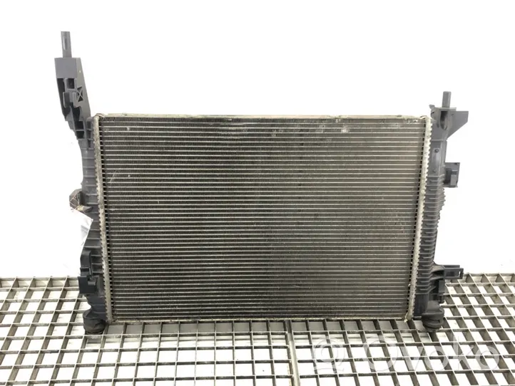 Ford Focus Radiateur de refroidissement CV61-8005-VB