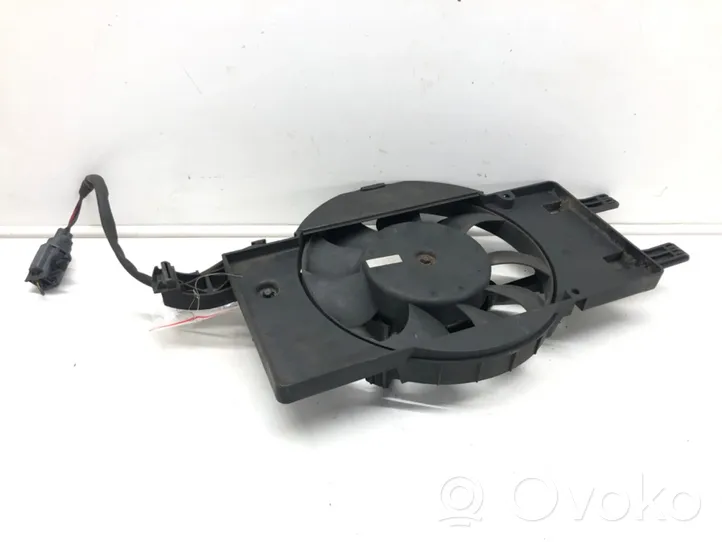 Ford Focus Juego de ventilador BV61-8C607-SC