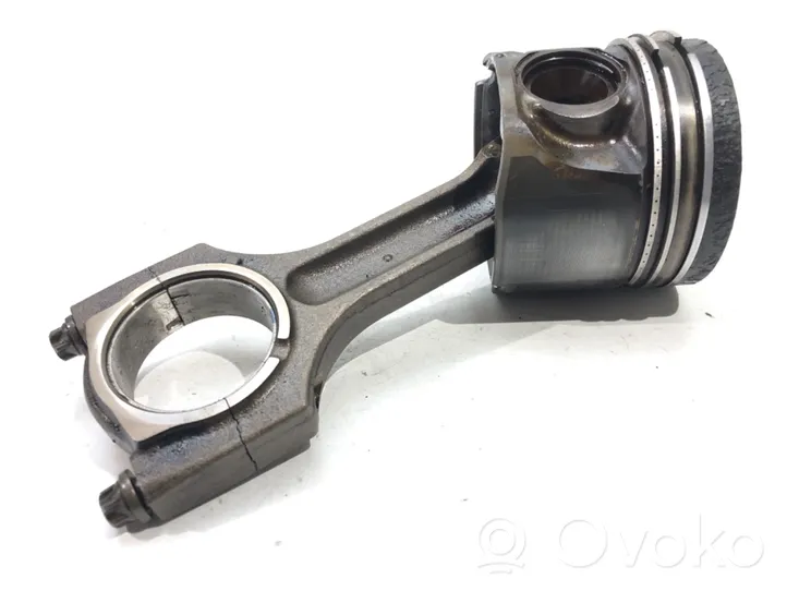 BMW 3 E92 E93 Piston with connecting rod M57D30