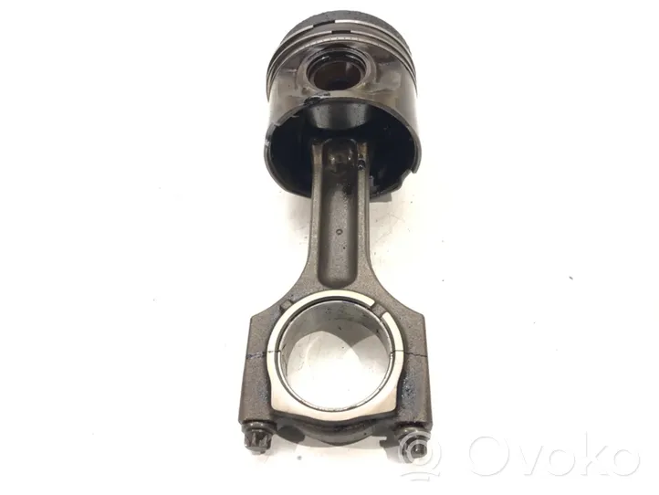 BMW 3 E92 E93 Piston with connecting rod M57D30