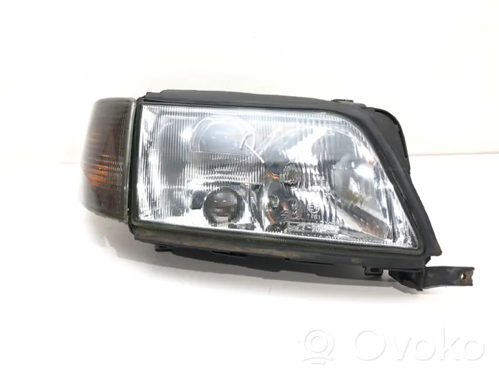 Audi A6 S6 C4 4A Lampa przednia 