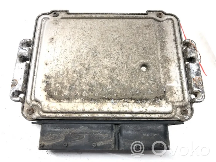 Opel Zafira B Komputer / Sterownik ECU silnika 0281012549