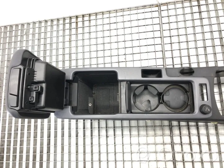 Volvo C30 Center console 