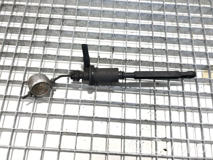 Opel Vivaro Clutch slave cylinder 