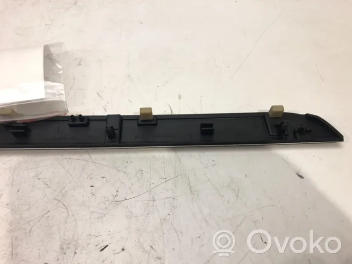 Volkswagen Golf VI Dashboard trim 