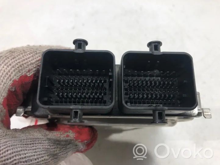 Hyundai i30 Centralina/modulo motore ECU 39199-03NF0