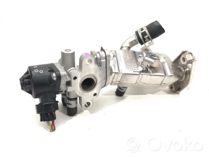 Toyota Yaris EGR-venttiili/lauhdutin 25680-47012