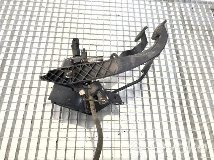 Volkswagen Transporter - Caravelle T4 Pedal assembly 