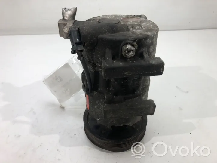 Hyundai i40 Ilmastointilaitteen kompressorin pumppu (A/C) 1B33E-00700