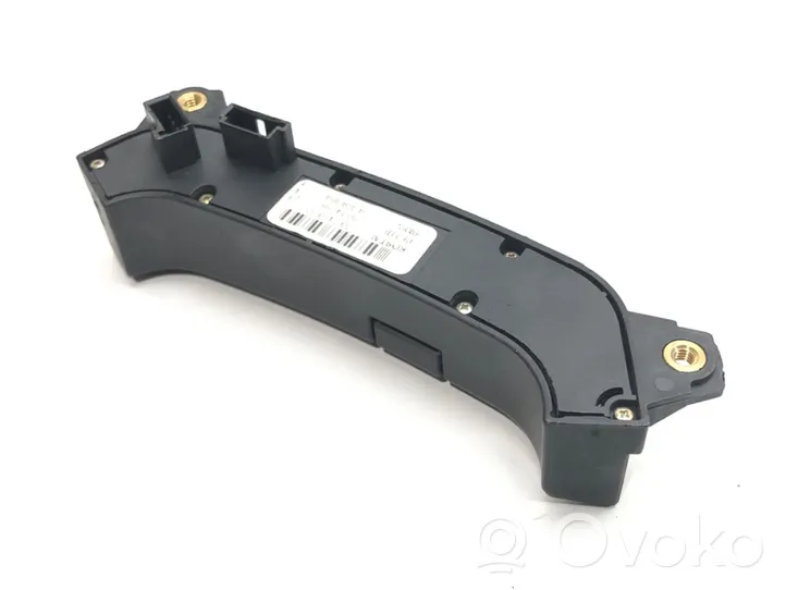 BMW 5 E39 Pulsanti/interruttori sul volante 8368969