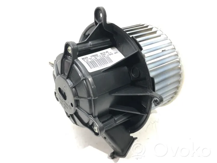 Opel Astra J Heater fan/blower U7253002