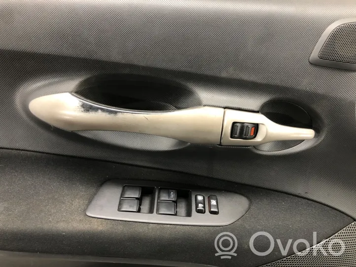 Toyota Auris 150 Etuoven verhoilu 