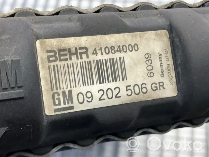 Opel Zafira A Coolant radiator 09202506