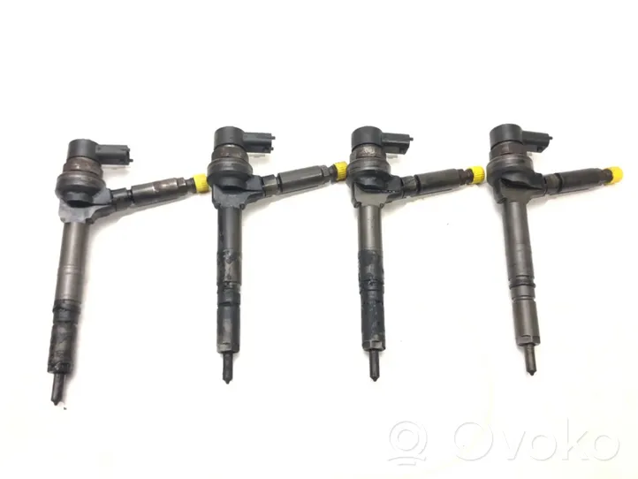 Opel Astra H Kit d'injecteurs de carburant 0445110174