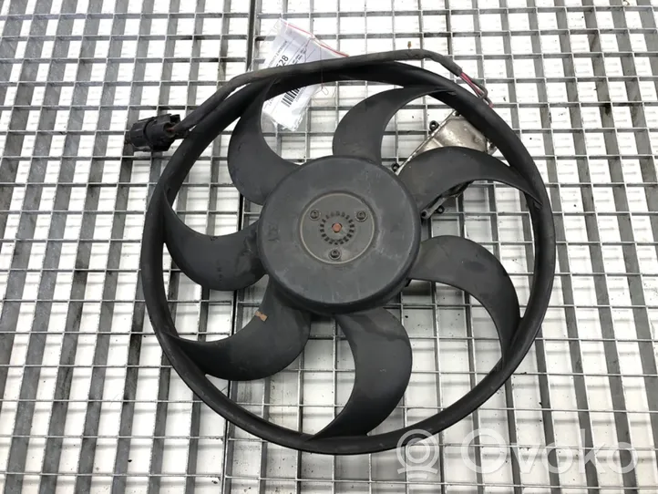 Ford Focus Ventilatoru komplekts 1137328558