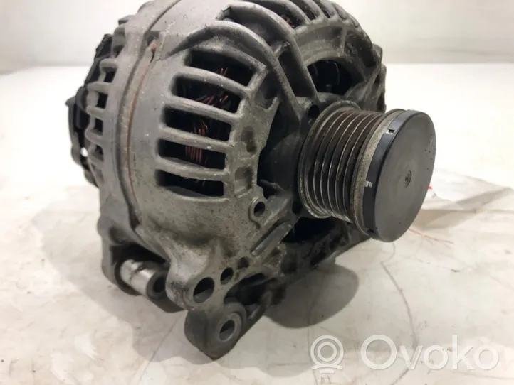 Volkswagen Golf VI Generatore/alternatore 03C903023A