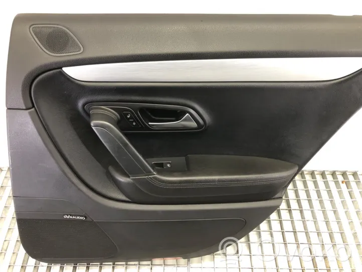 Volkswagen PASSAT CC Dvidurio galinių vietų šoninis apdailos skydas 