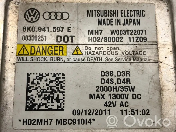 Volkswagen PASSAT CC Jännitteenmuunnin/muuntimen moduuli 8K0941597E