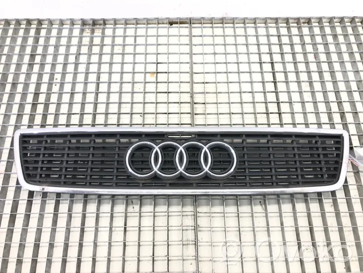 Audi A8 S8 D2 4D Grotelės priekinės 4D0853651B