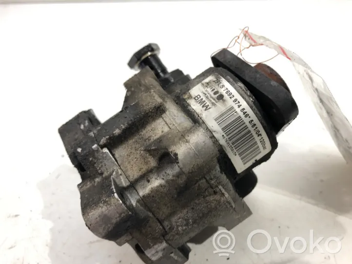 Audi A5 8T 8F Ohjaustehostimen pumppu 7692974546