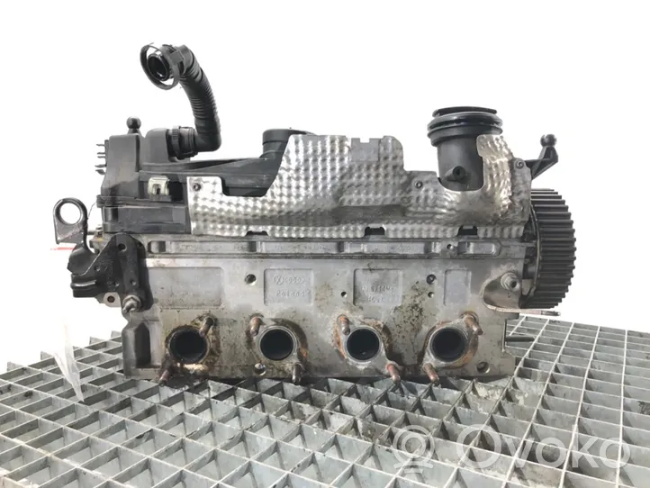 Volkswagen PASSAT CC Engine head 