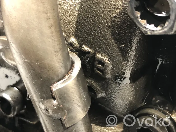 Volkswagen PASSAT CC Oil pump 