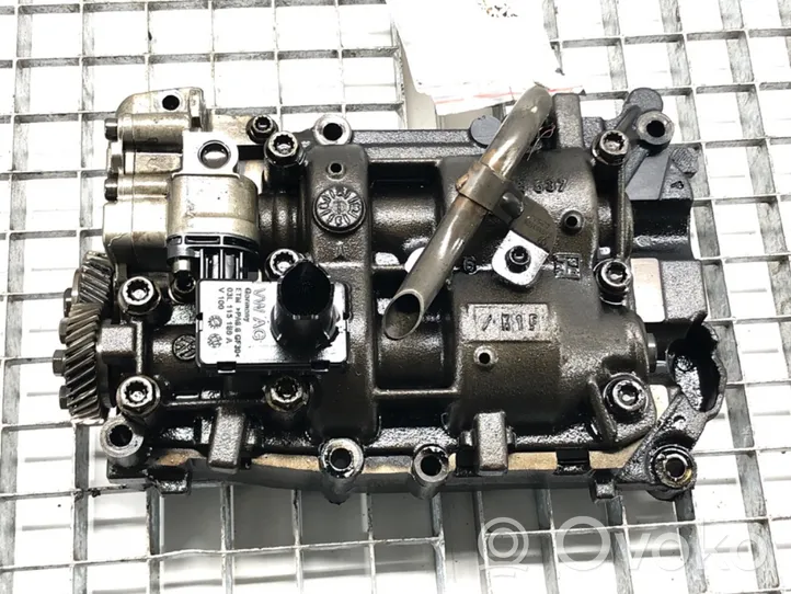 Audi A5 8T 8F Pompe à huile 