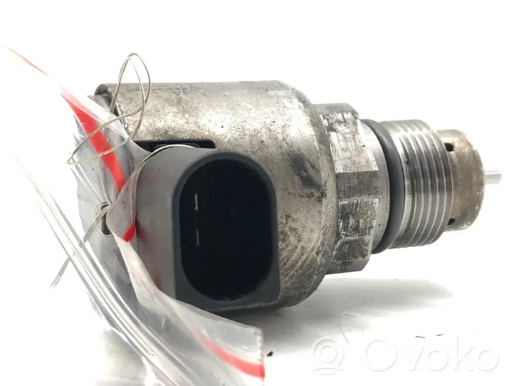 Mercedes-Benz GLK (X204) Sensore di pressione del carburante 28280799