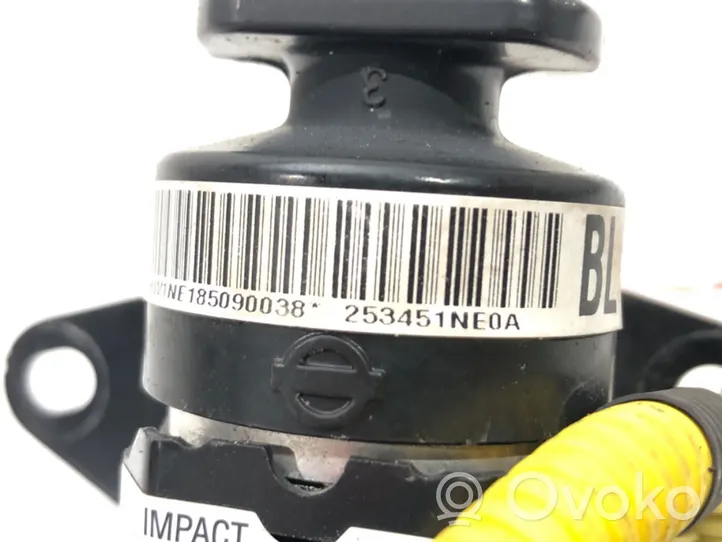 Infiniti Q50 Sensore d’urto/d'impatto apertura airbag 253451NE0A