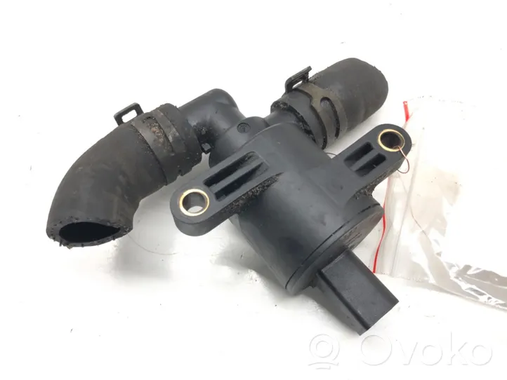 Audi A8 S8 D4 4H Support de filtre à huile 4H0121671B