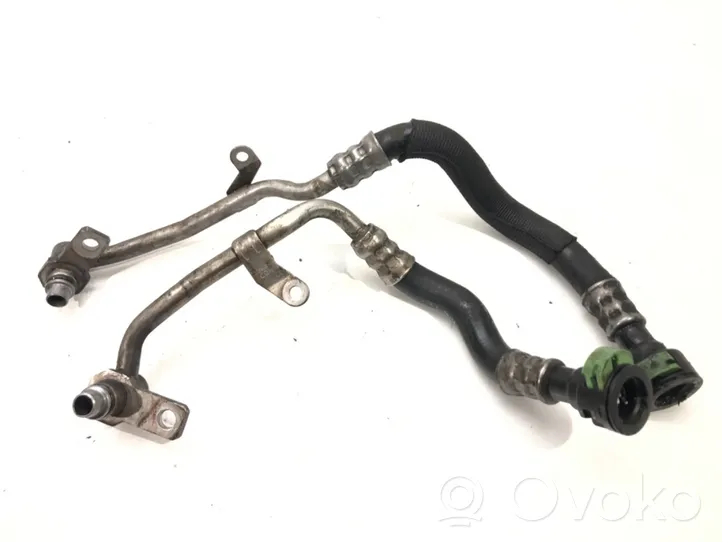 Audi A6 C7 Tubo flessibile del radiatore dell’olio del cambio 8R0317818BF