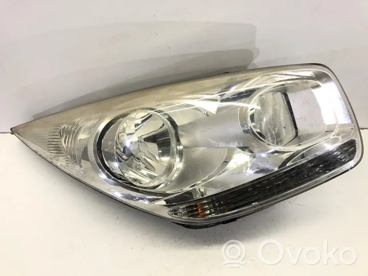 KIA Venga Lampa przednia 92102-1P000