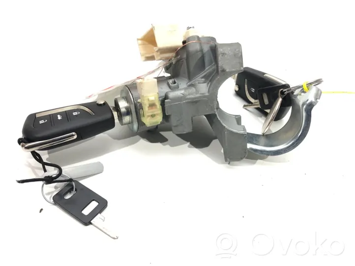 Toyota Avensis T270 Ignition lock 