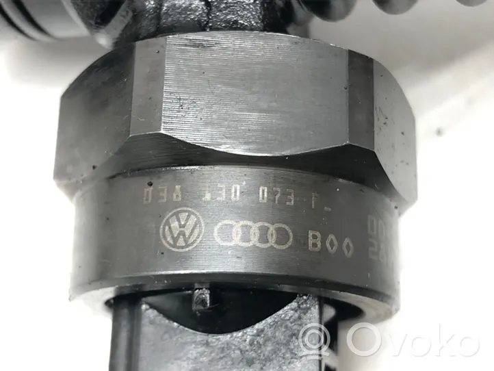 Volkswagen Golf IV Purkštukų (forsunkių) komplektas 038130073F