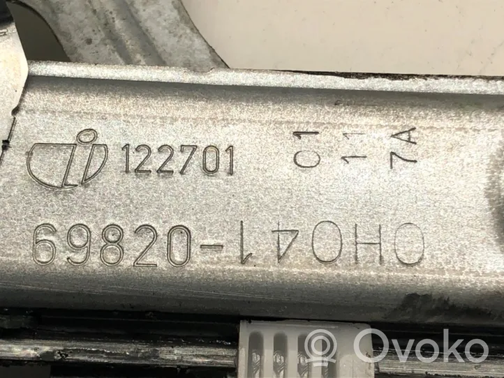 Toyota Aygo AB40 Priekšpusē elektriskā loga pacelšanas mehānisma komplekts 69820-0H041