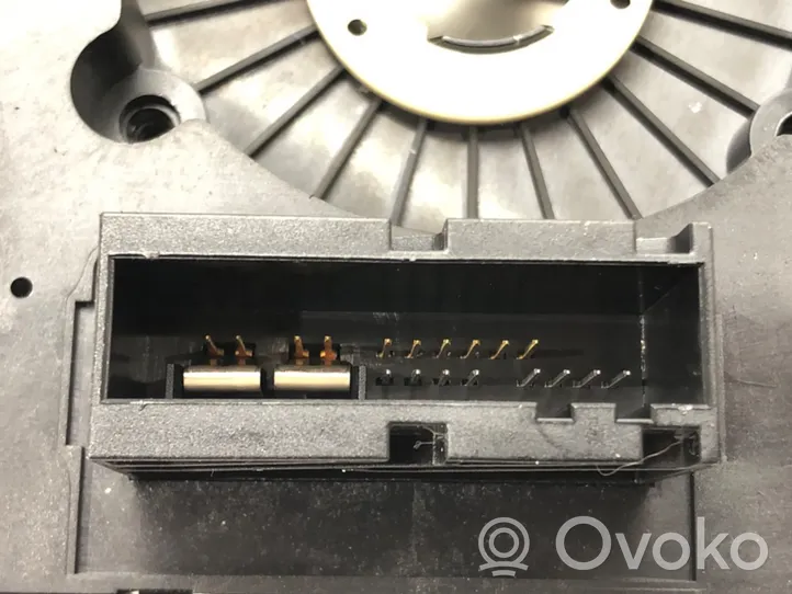 Opel Corsa D Interruptor/palanca de limpiador de luz de giro 13142283