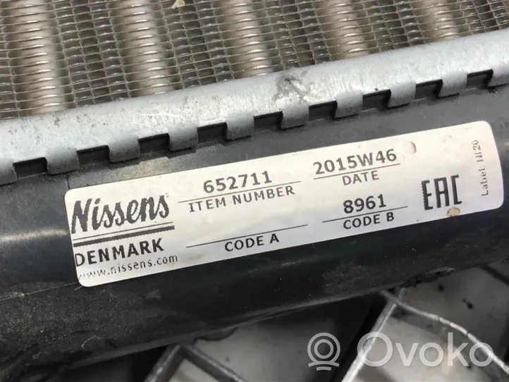 Volkswagen Polo IV 9N3 Radiateur de refroidissement 