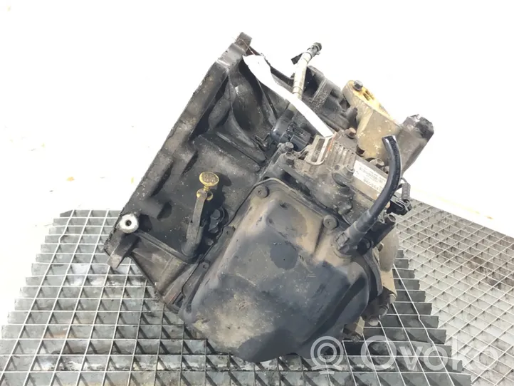 Volvo S40 Manual 5 speed gearbox 30713875