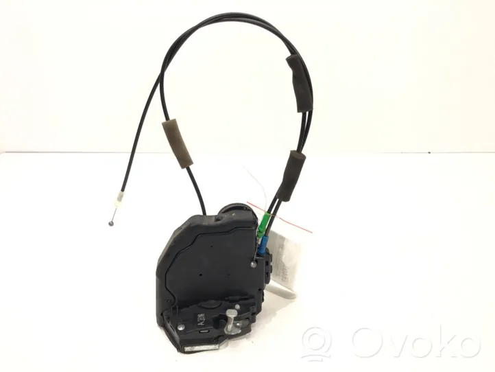 Toyota Avensis T270 Rear door lock 