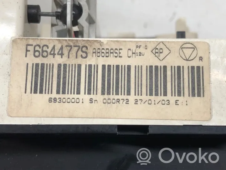 Citroen C3 Przełącznik / Włącznik nawiewu dmuchawy F664477S