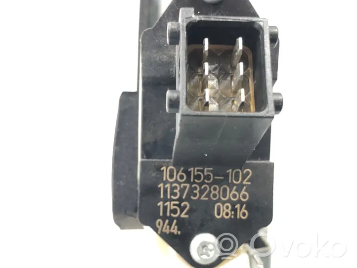 Opel Vectra C Front door window regulator with motor 9178987