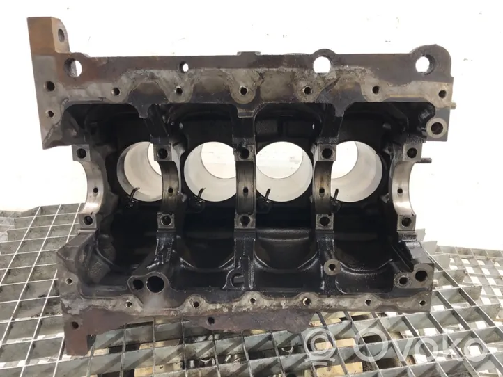 Volkswagen PASSAT B6 Engine block 