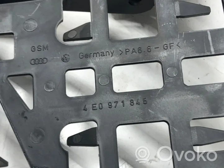 Audi A8 S8 D3 4E Boîte à fusibles 4E0971845