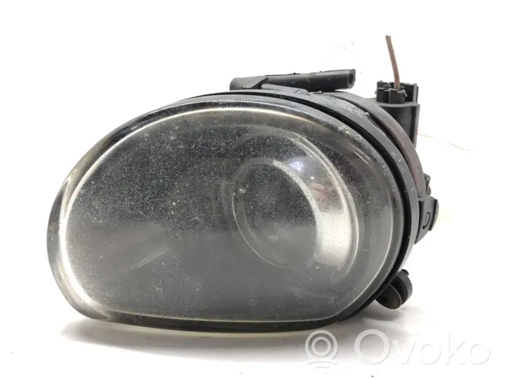 Audi A8 S8 D3 4E Feu antibrouillard avant 270456-00