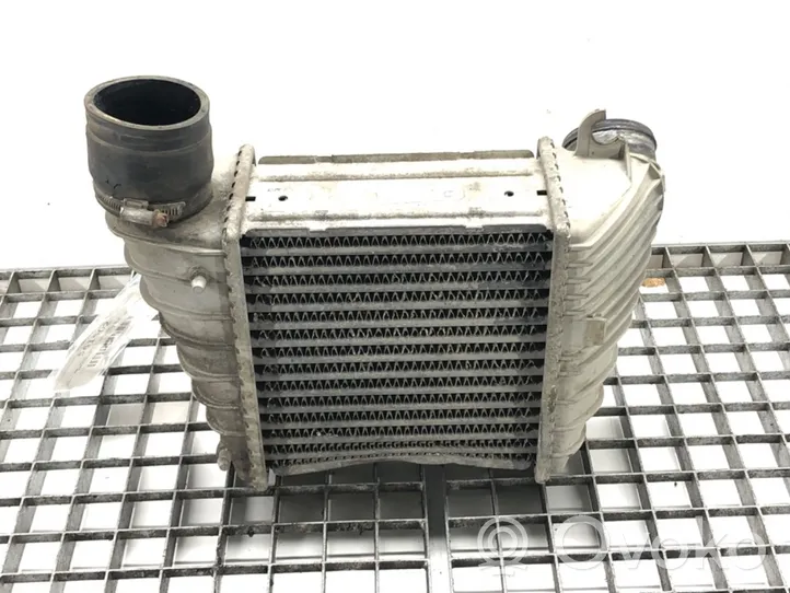 Volkswagen Golf IV Chłodnica powietrza doładowującego / Intercooler 1J0145805D